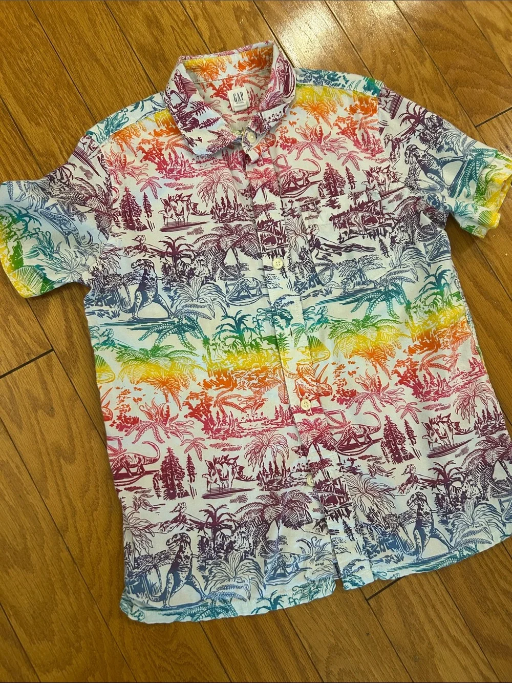 GAP Short-Sleeve Rainbow Dinosaurs Tropical Button-Down Shirt -Boys 8(m)
